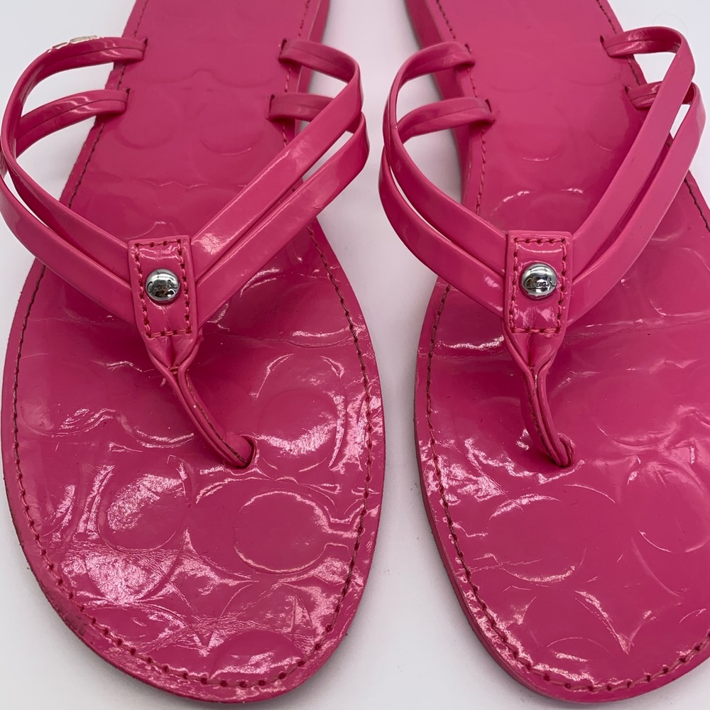 COACH pink flip flops. very GUC. Size 11.